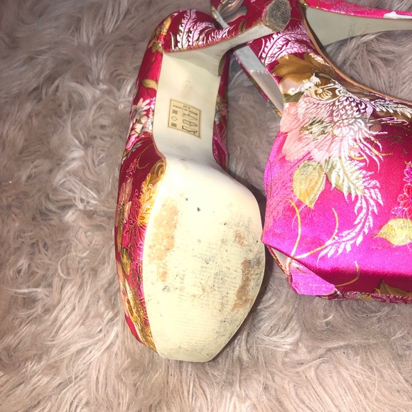 Shoe - Picture 5 of 5